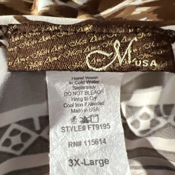 Mon Aime EUC animal print sleeveless poncho flutter top. Size 3X - Picture 2 of 3